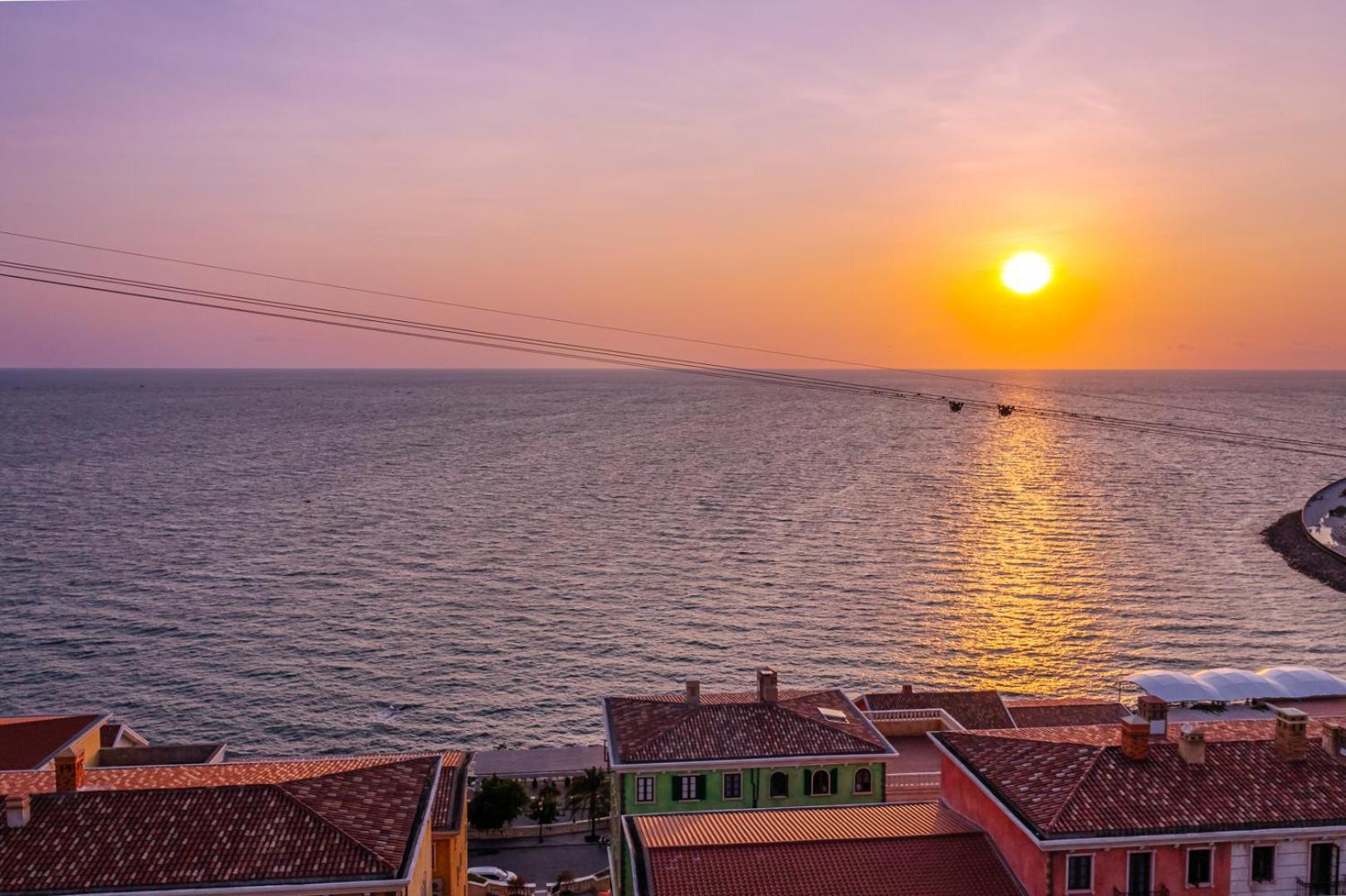 Roma Hotel Phu Quoc - Free Airport Shuttle & Sunset Town Tour Buitenkant foto