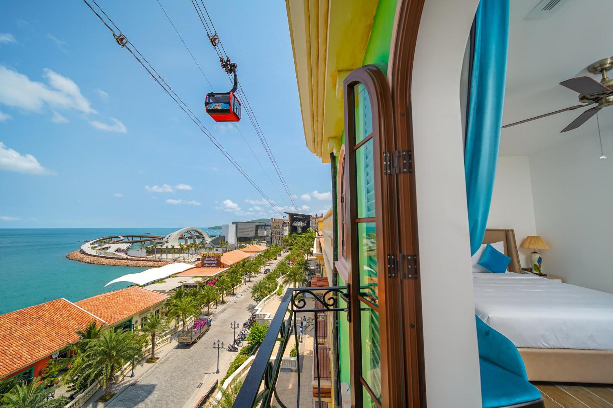 Roma Hotel Phu Quoc - Free Airport Shuttle & Sunset Town Tour Buitenkant foto